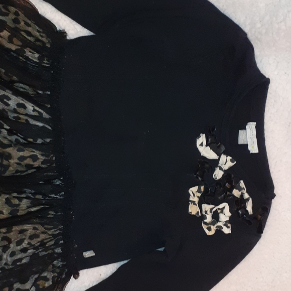 Cute Black Dress with Bow Details - Picture 6 of 6